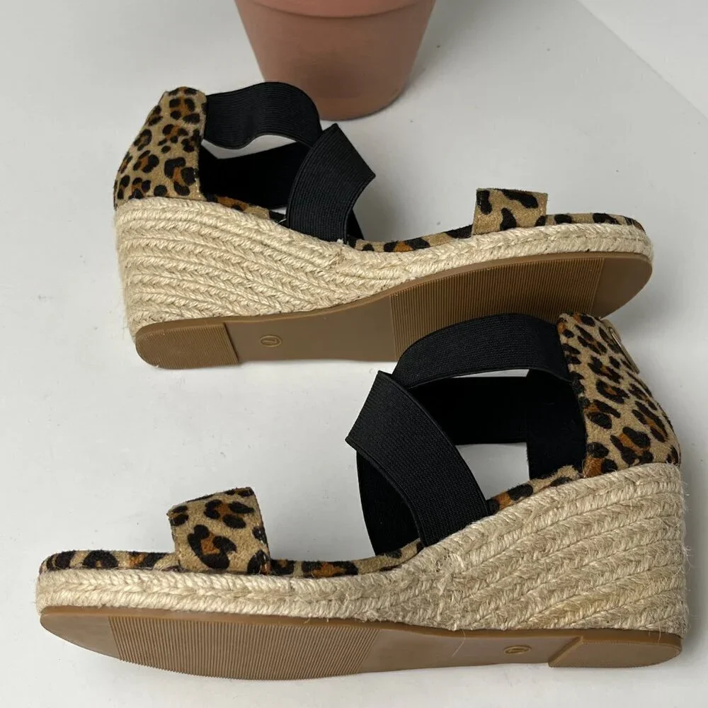 Jolimall Size 7 Leopard Sandals‎ NWOT